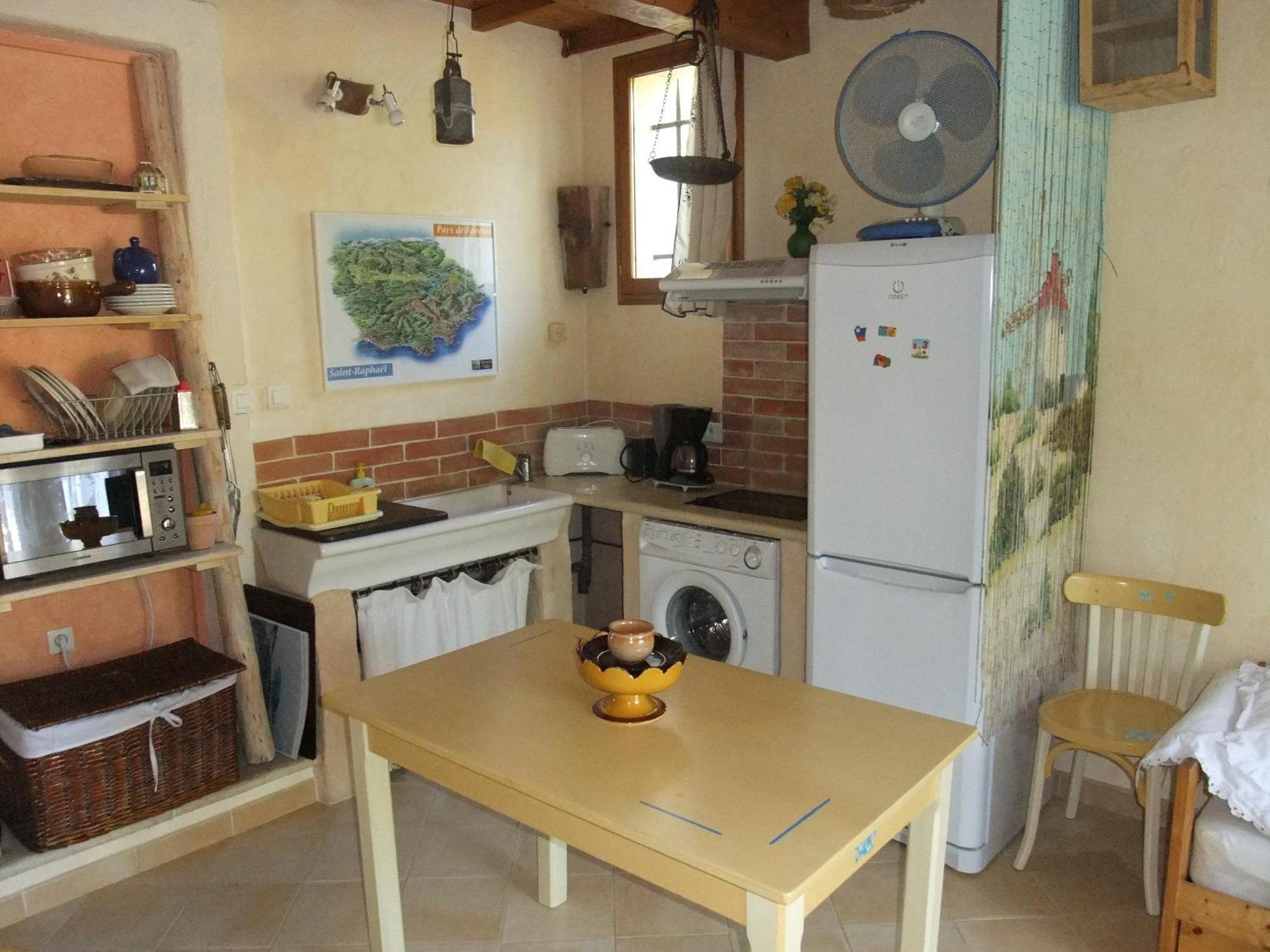 Gite La Paillote Montauroux Exteriör bild